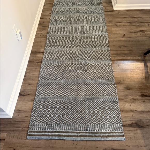 Ballard Designs Runner Rug 2’6”x8’ - Picture 6 of 9